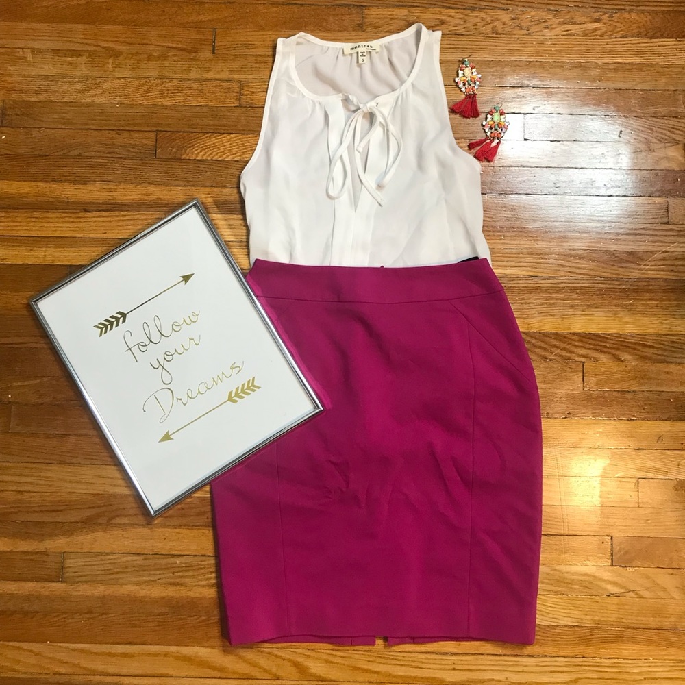 H&M hot pink pencil skirt (NWT)